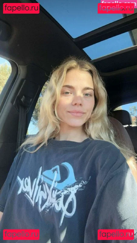 Becca Means Onlyfans Photo Gallery 