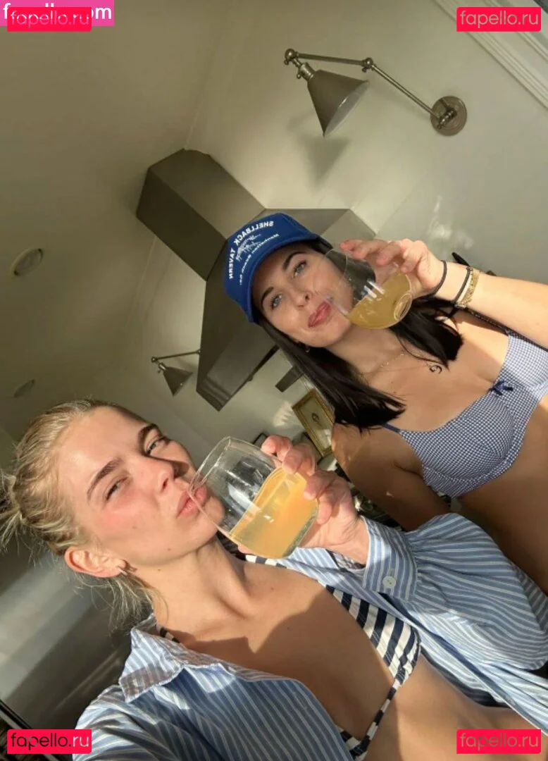 Becca Means Onlyfans Photo Gallery 