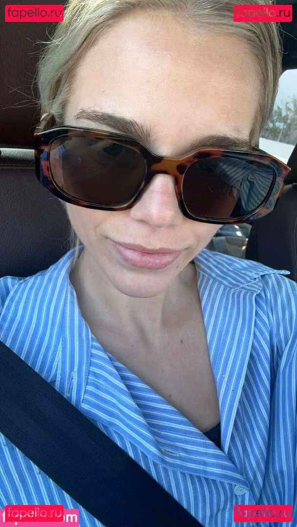 Becca Means Onlyfans Photo Gallery 