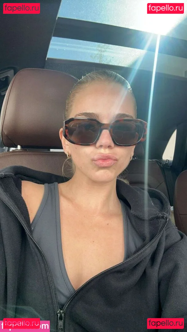 Becca Means Onlyfans Photo Gallery 