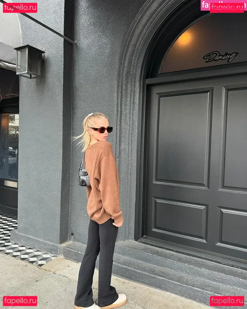 Becca Means Onlyfans Photo Gallery 