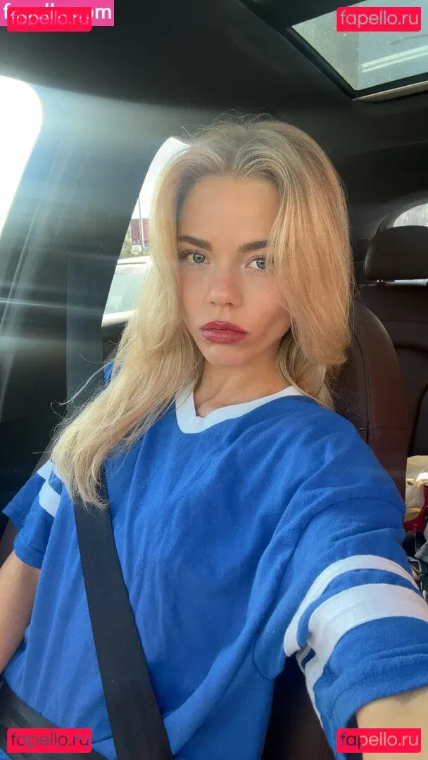 Becca Means Onlyfans Photo Gallery 