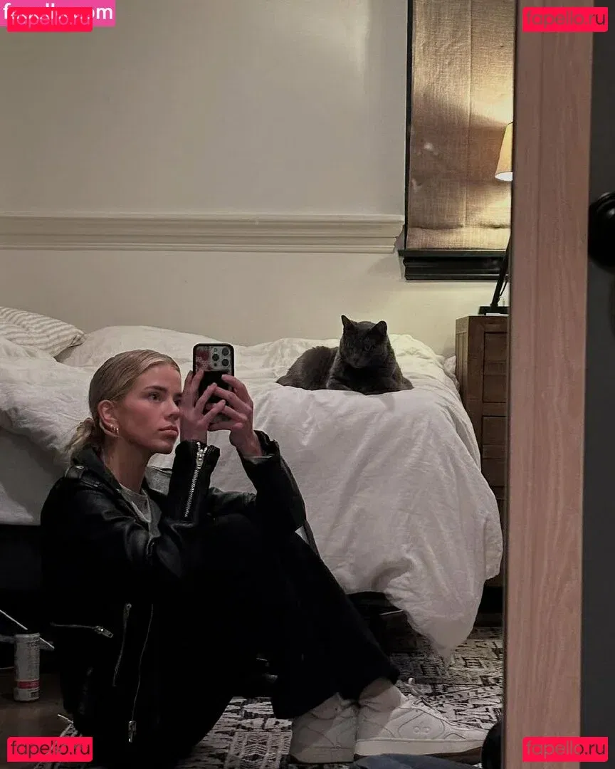 Becca Means Onlyfans Photo Gallery 