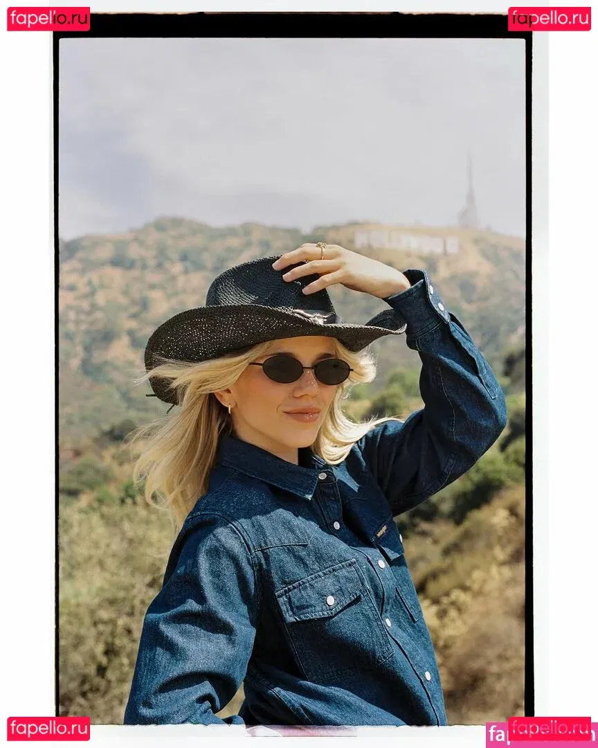 Becca Means Onlyfans Photo Gallery 