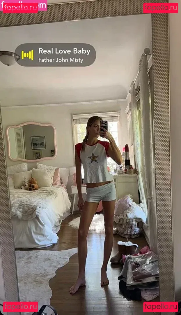 Becca Means Onlyfans Photo Gallery 