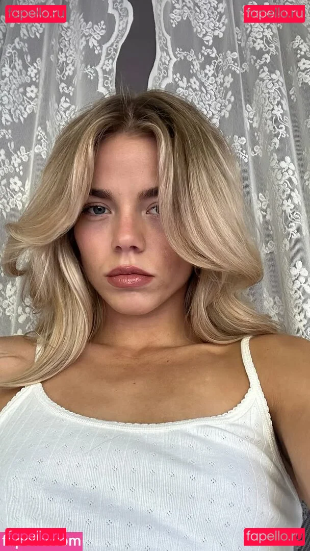 Becca Means Onlyfans Photo Gallery 