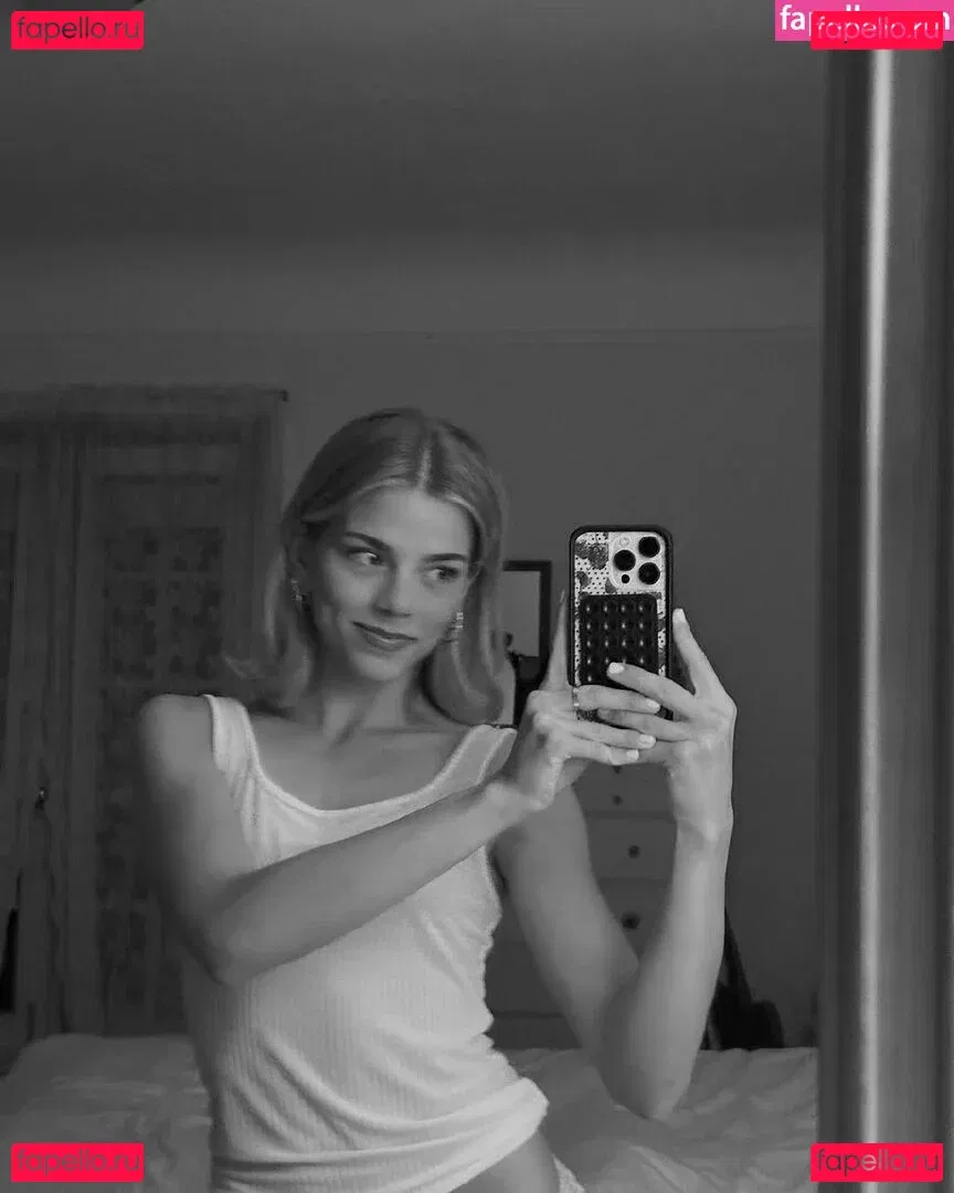 Becca Means Onlyfans Photo Gallery 