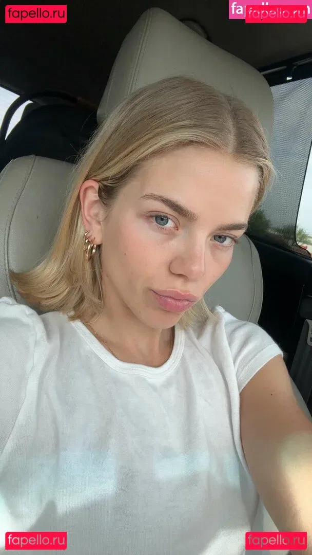 Becca Means Onlyfans Photo Gallery 