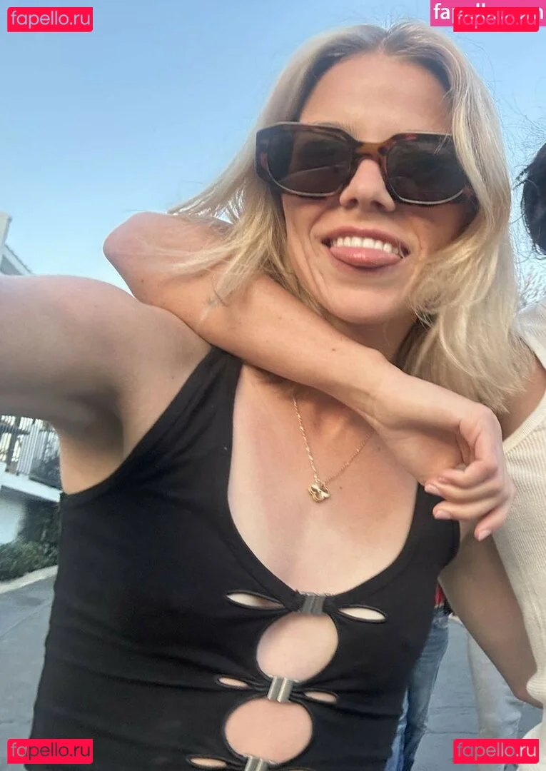 Becca Means Onlyfans Photo Gallery 