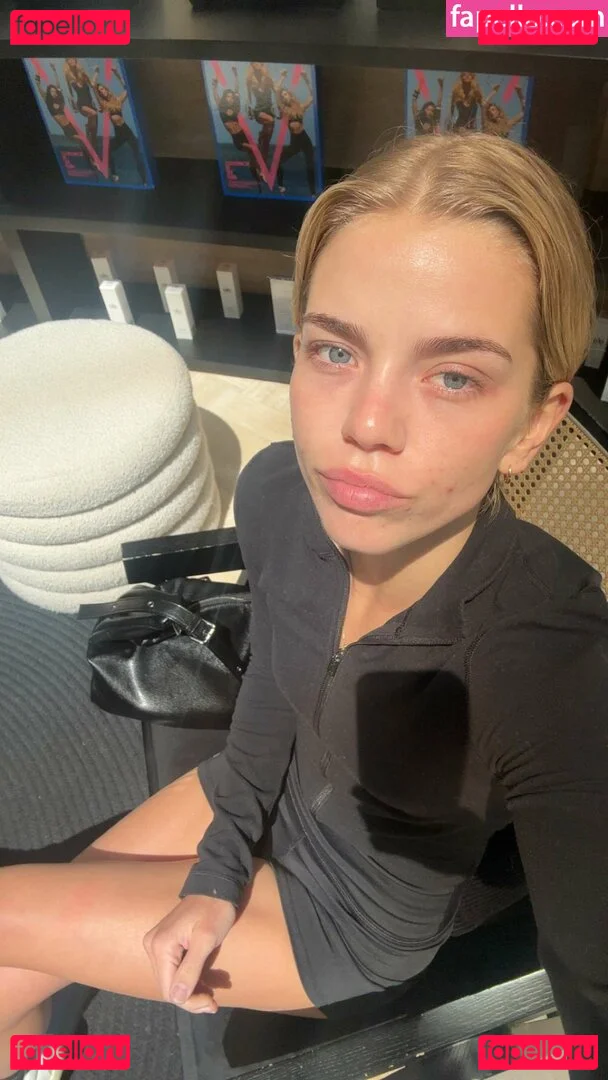 Becca Means Onlyfans Photo Gallery 