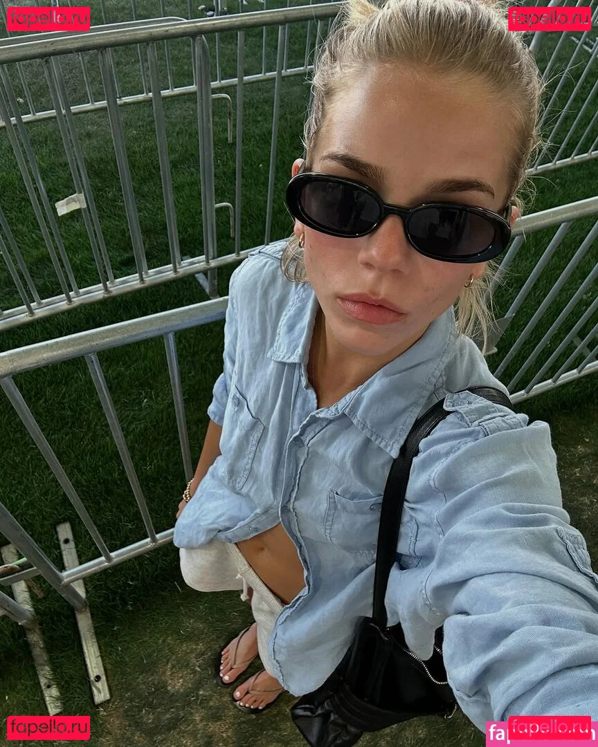 Becca Means Onlyfans Photo Gallery 