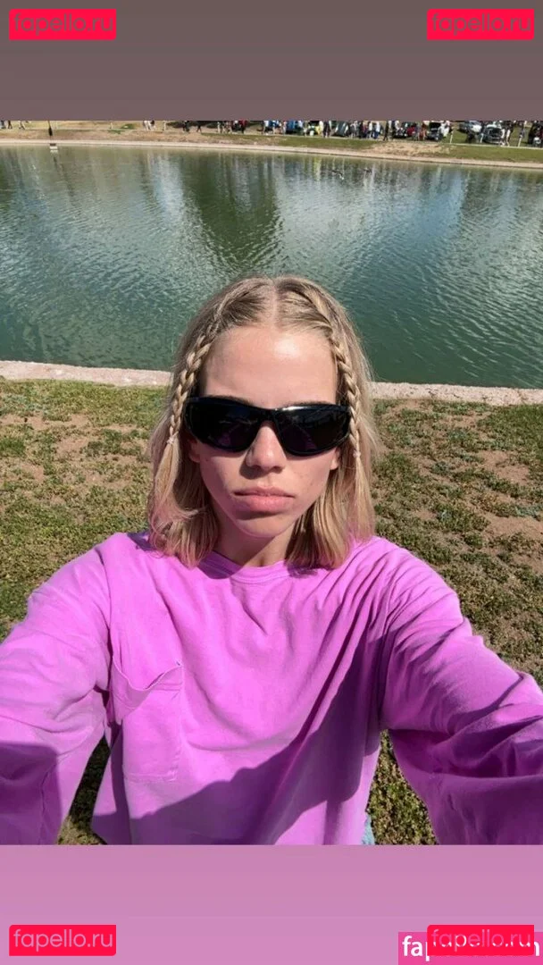 Becca Means Onlyfans Photo Gallery 