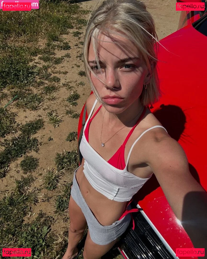 Becca Means Onlyfans Photo Gallery 