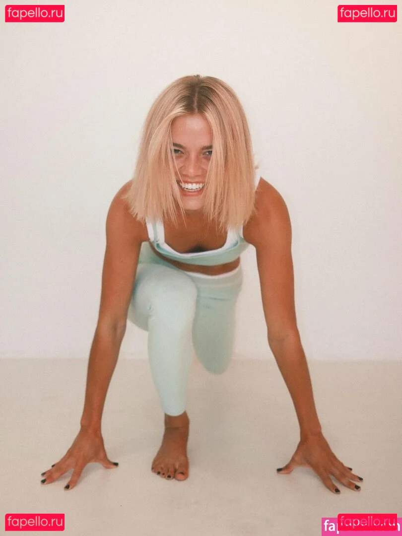 Becca Means Onlyfans Photo Gallery 