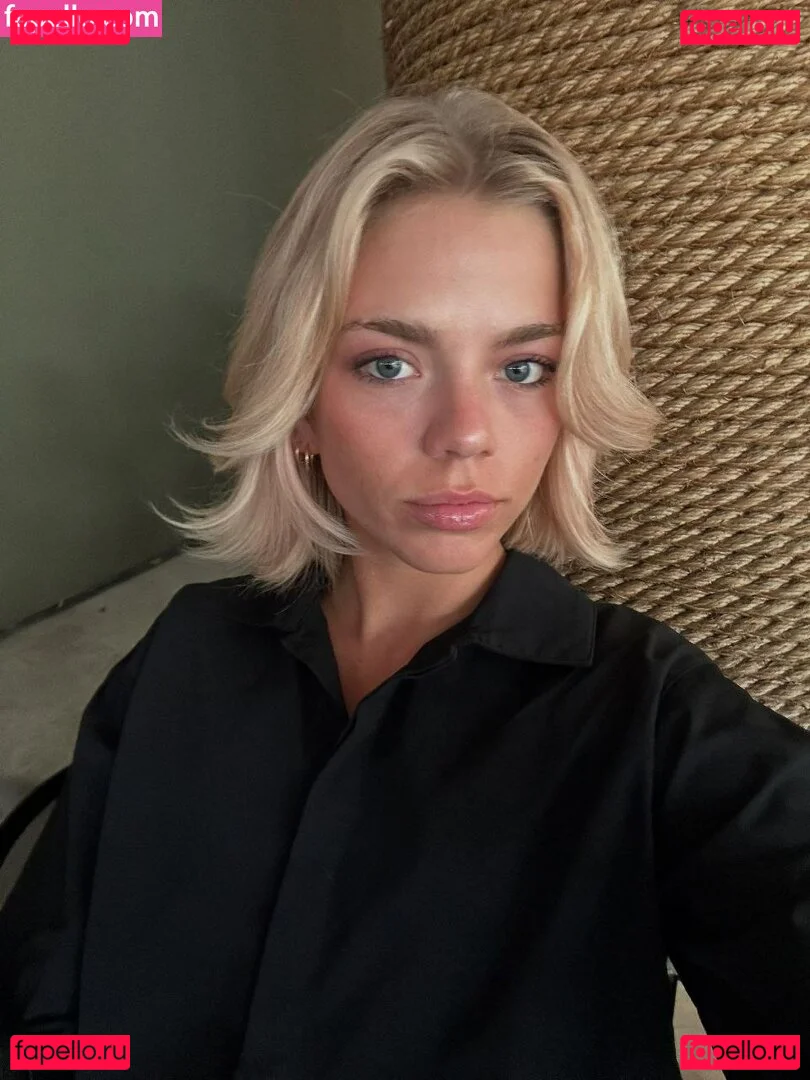 Becca Means Onlyfans Photo Gallery 