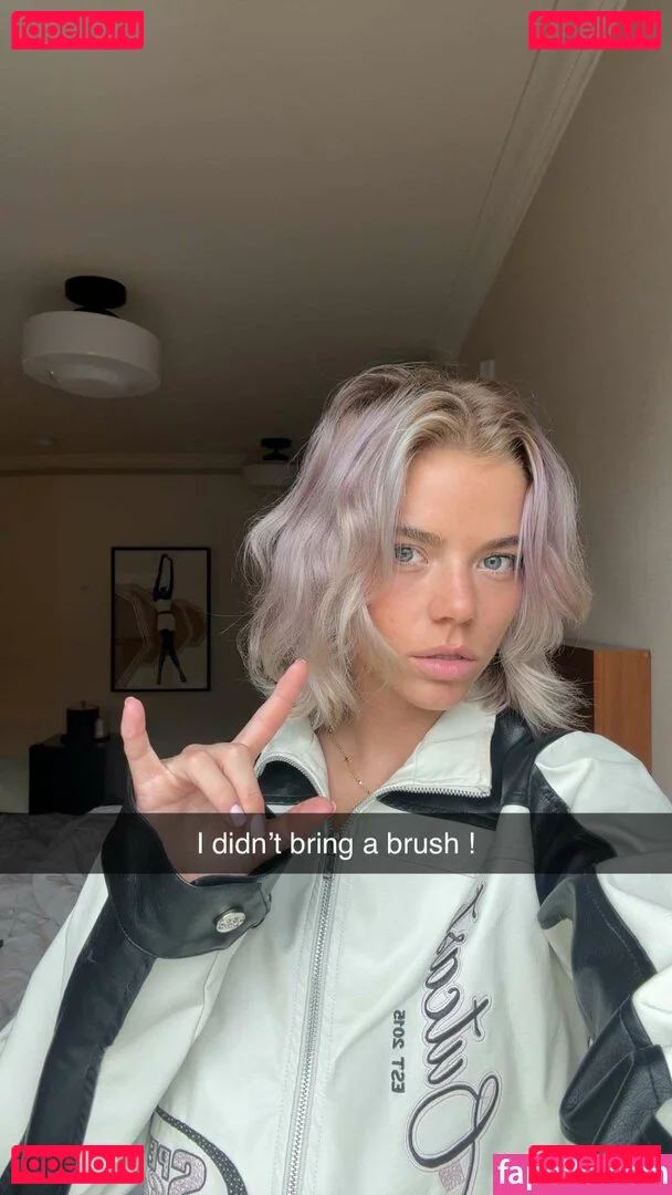 Becca Means Onlyfans Photo Gallery 