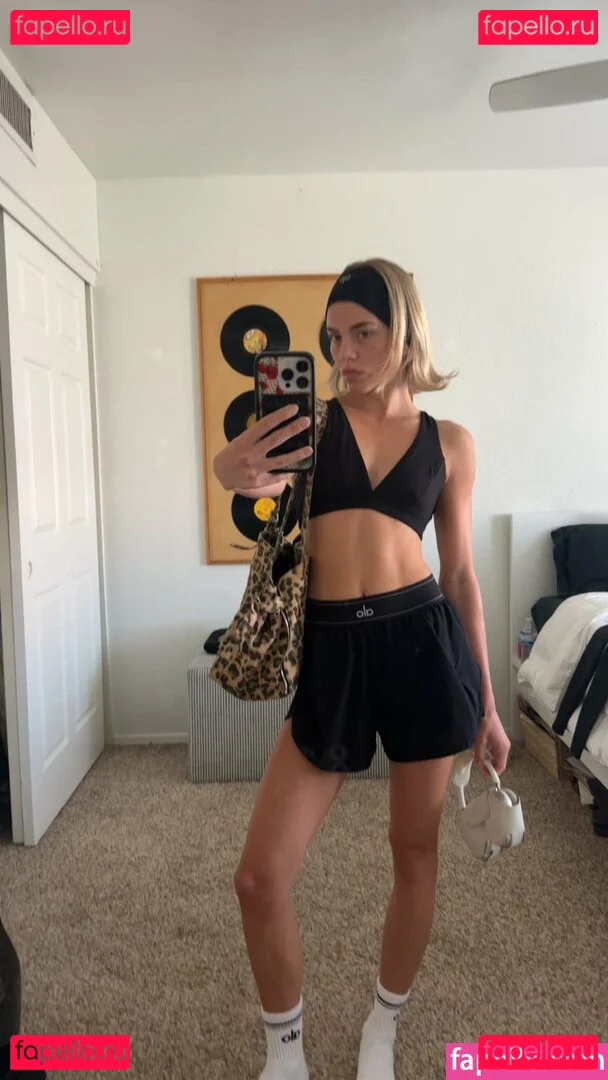 Becca Means Onlyfans Photo Gallery 