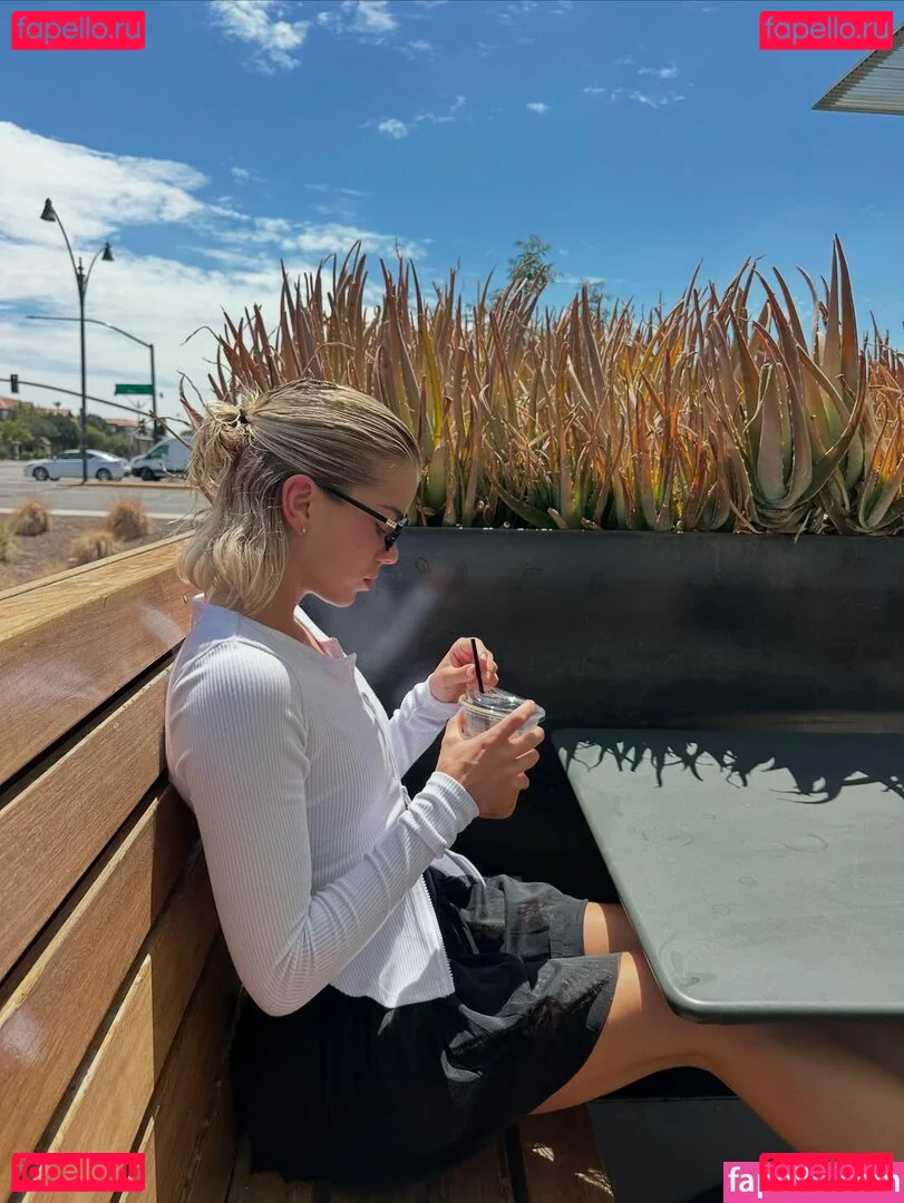 Becca Means Onlyfans Photo Gallery 