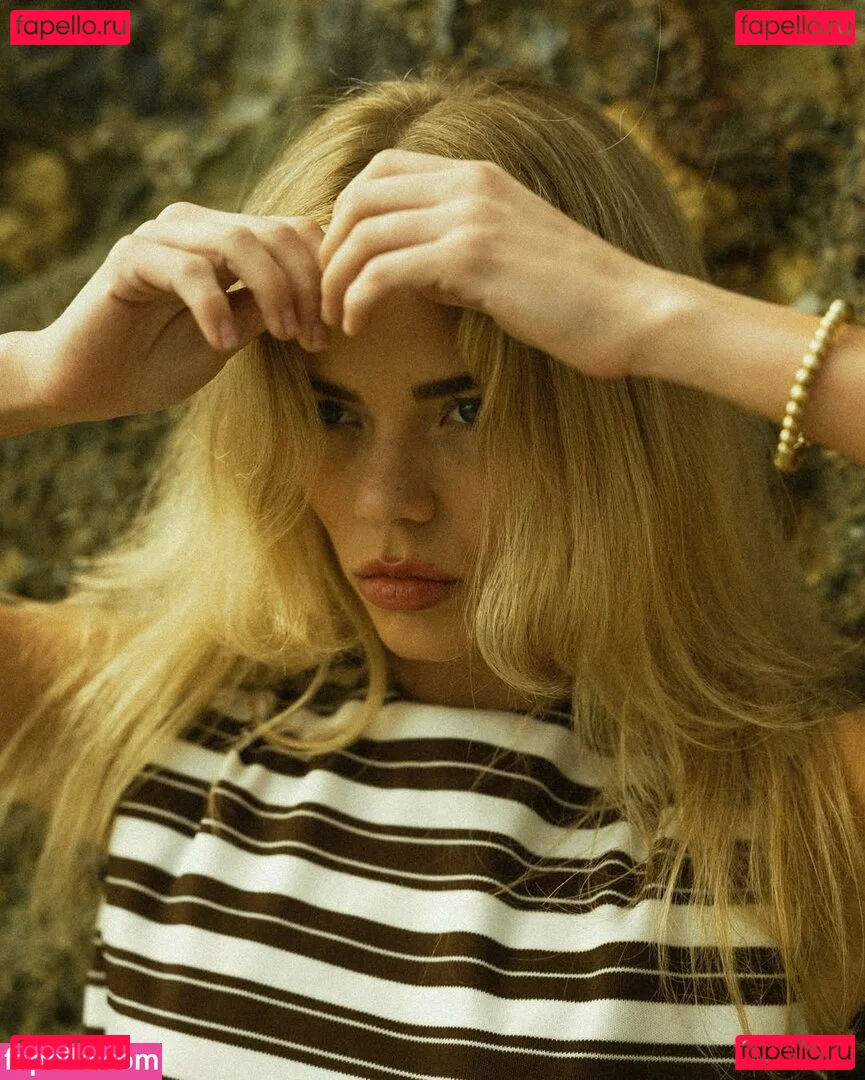 Becca Means Onlyfans Photo Gallery 