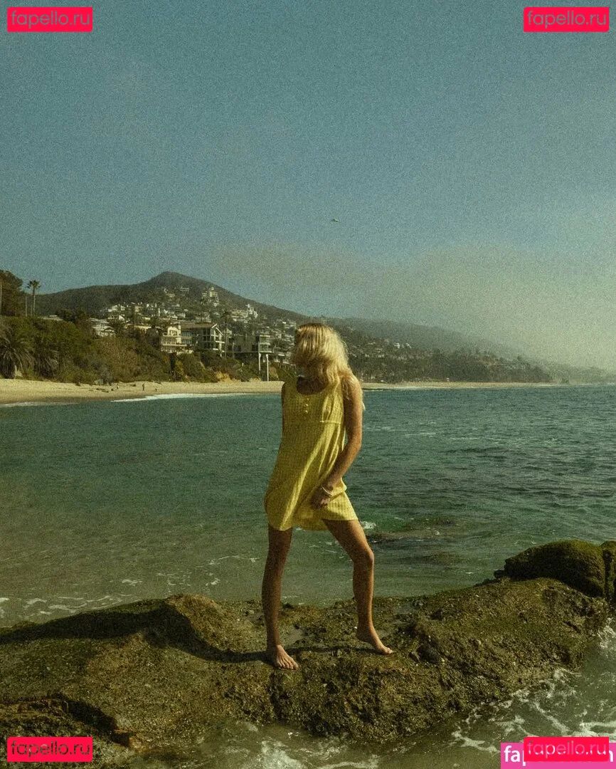 Becca Means Onlyfans Photo Gallery 