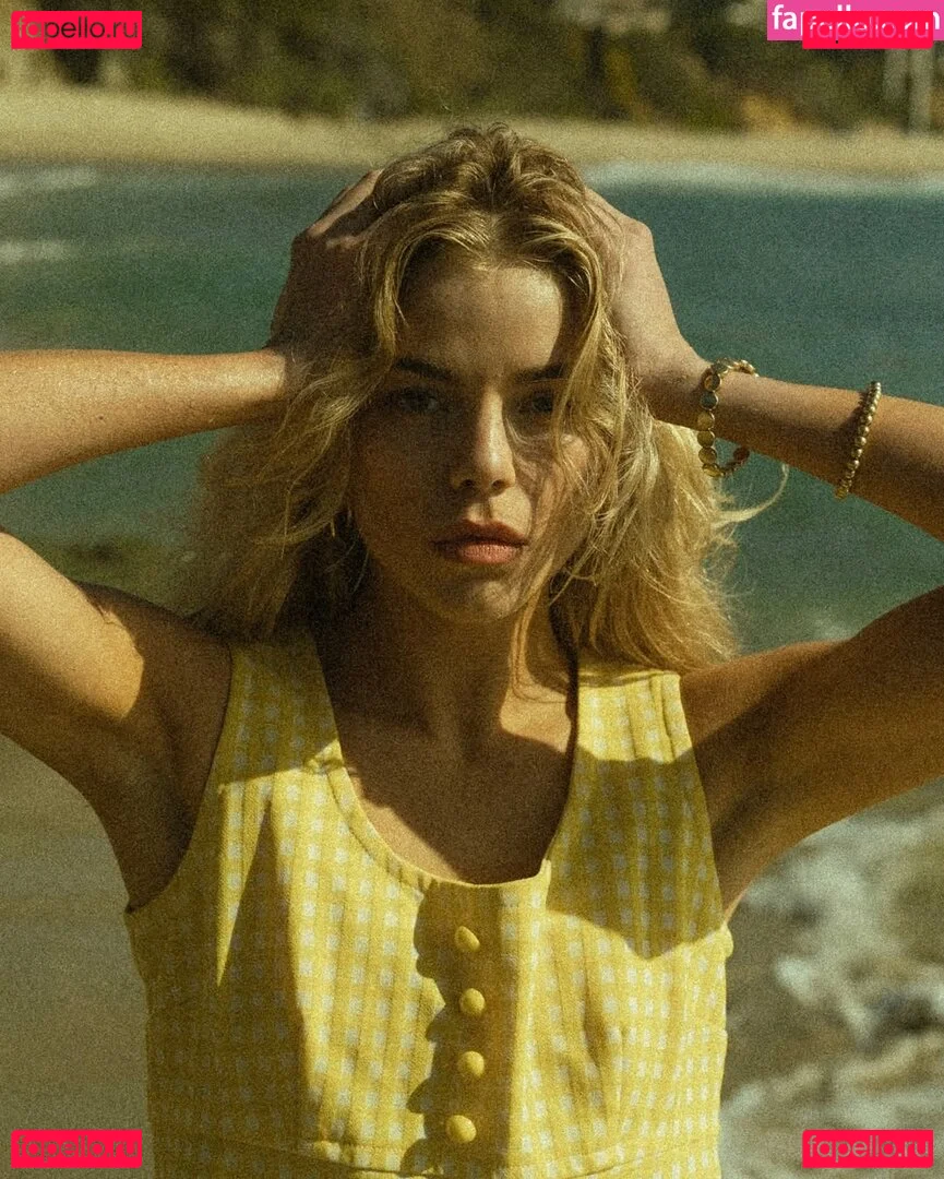 Becca Means Onlyfans Photo Gallery 