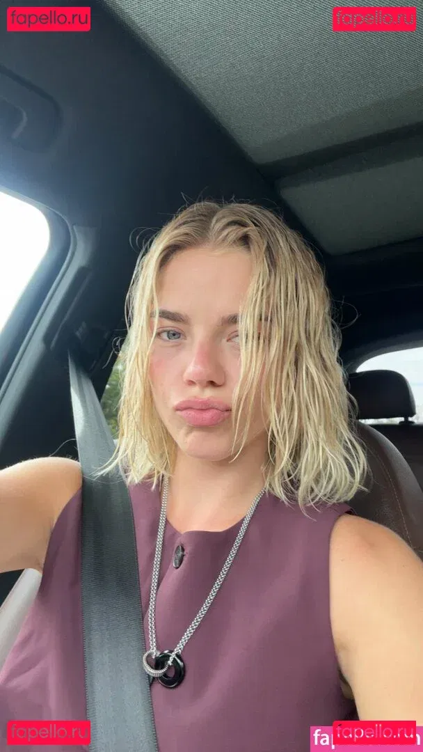 Becca Means Onlyfans Photo Gallery 