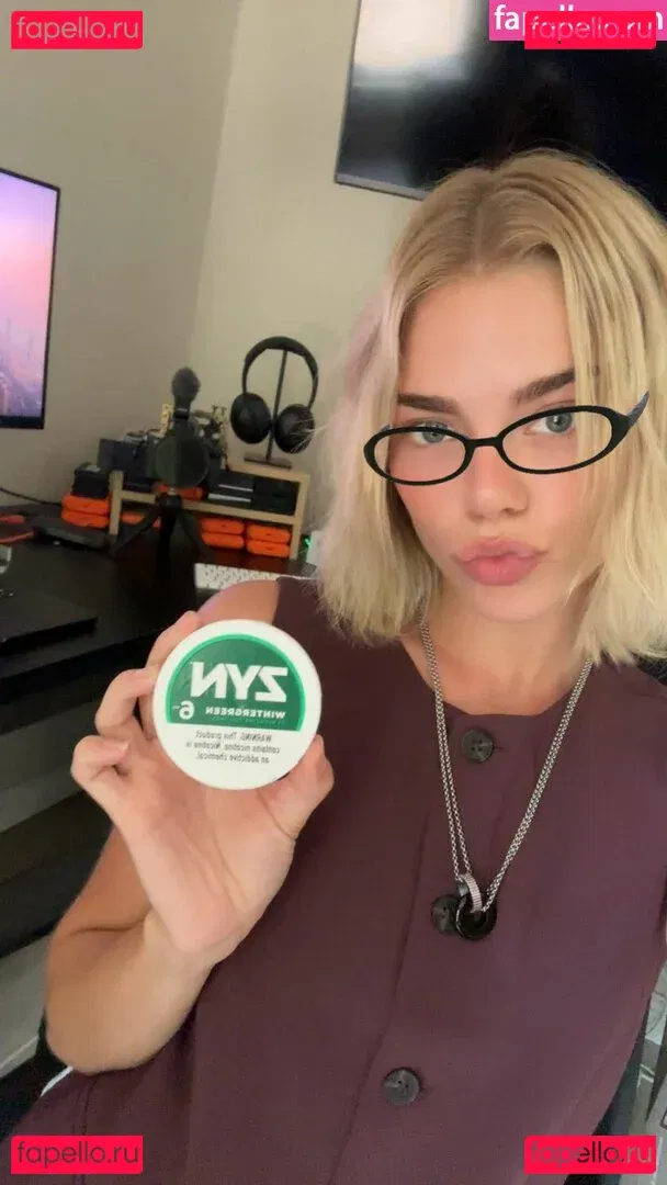 Becca Means Onlyfans Photo Gallery 