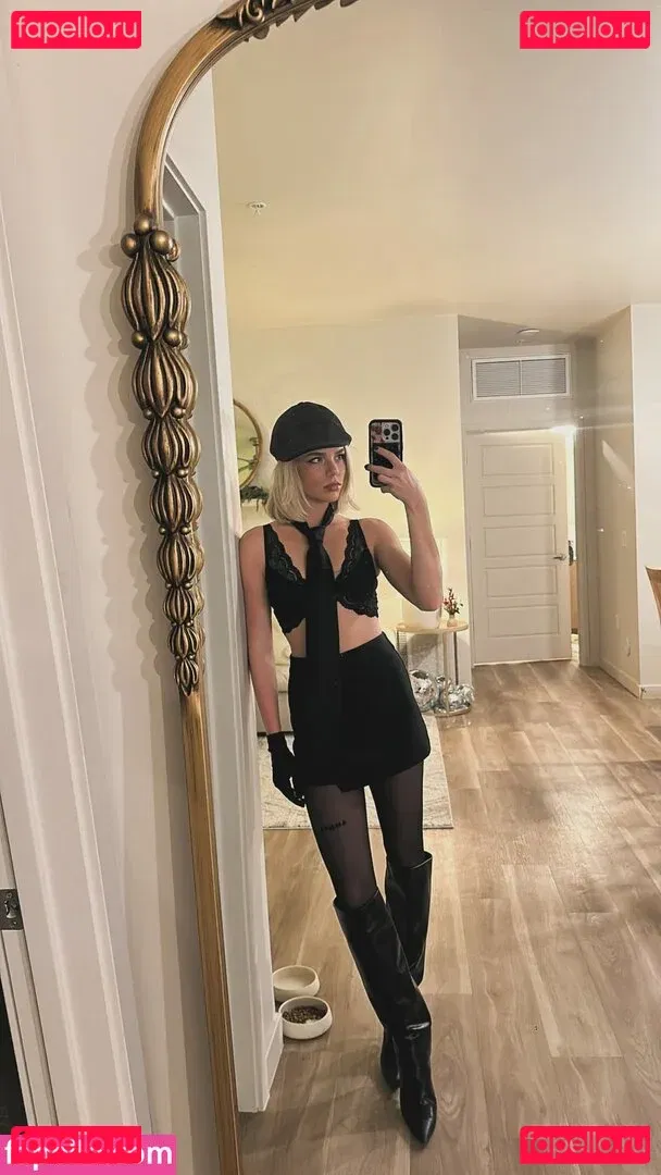 Becca Means Onlyfans Photo Gallery 