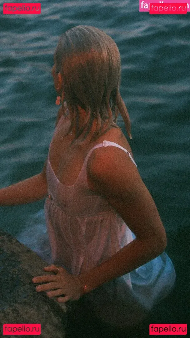 Becca Means Onlyfans Photo Gallery 