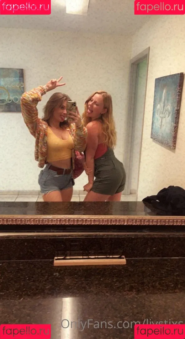 LivStixs Onlyfans Photo Gallery 