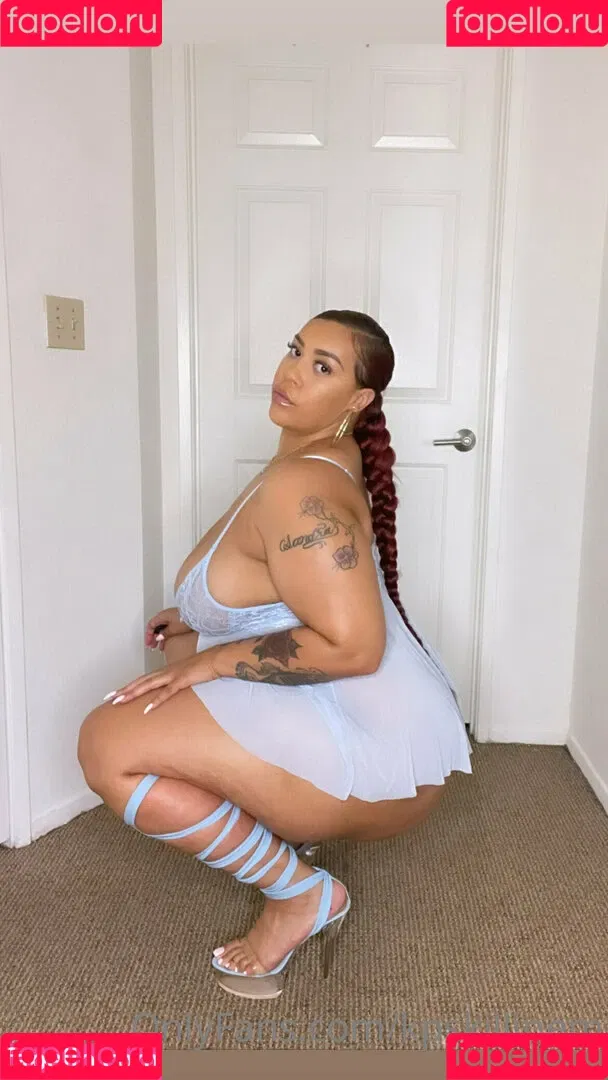 kpskillinem Onlyfans Photo Gallery 