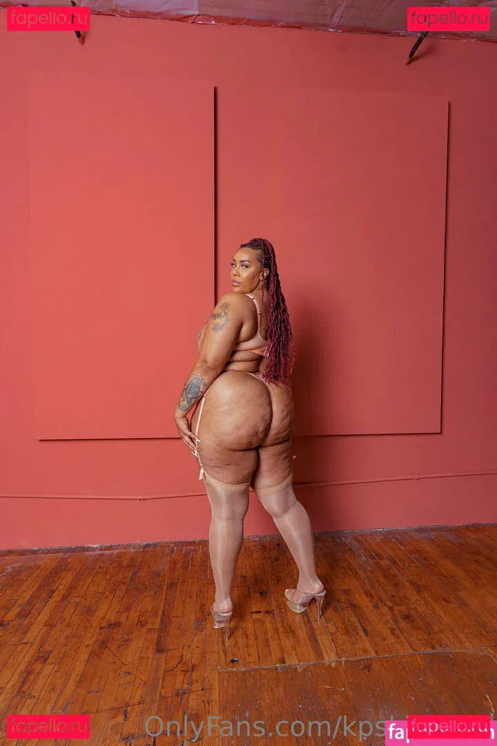 kpskillinem Onlyfans Photo Gallery 