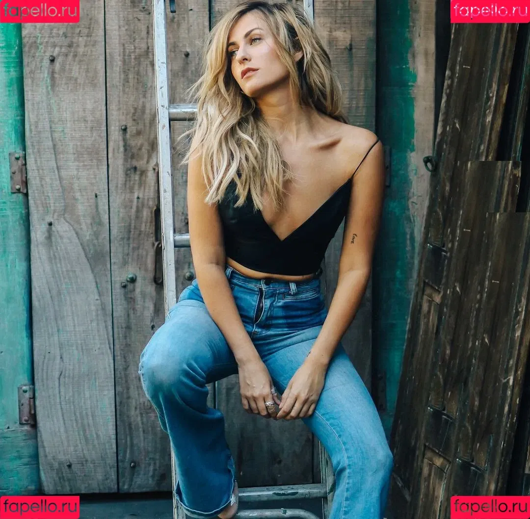 Scout Taylor-Compton Onlyfans Photo Gallery 
