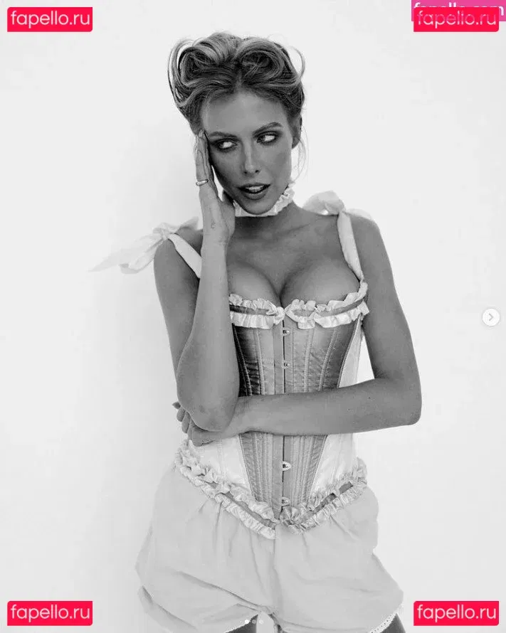 Oxana Streltsova Onlyfans Photo Gallery 