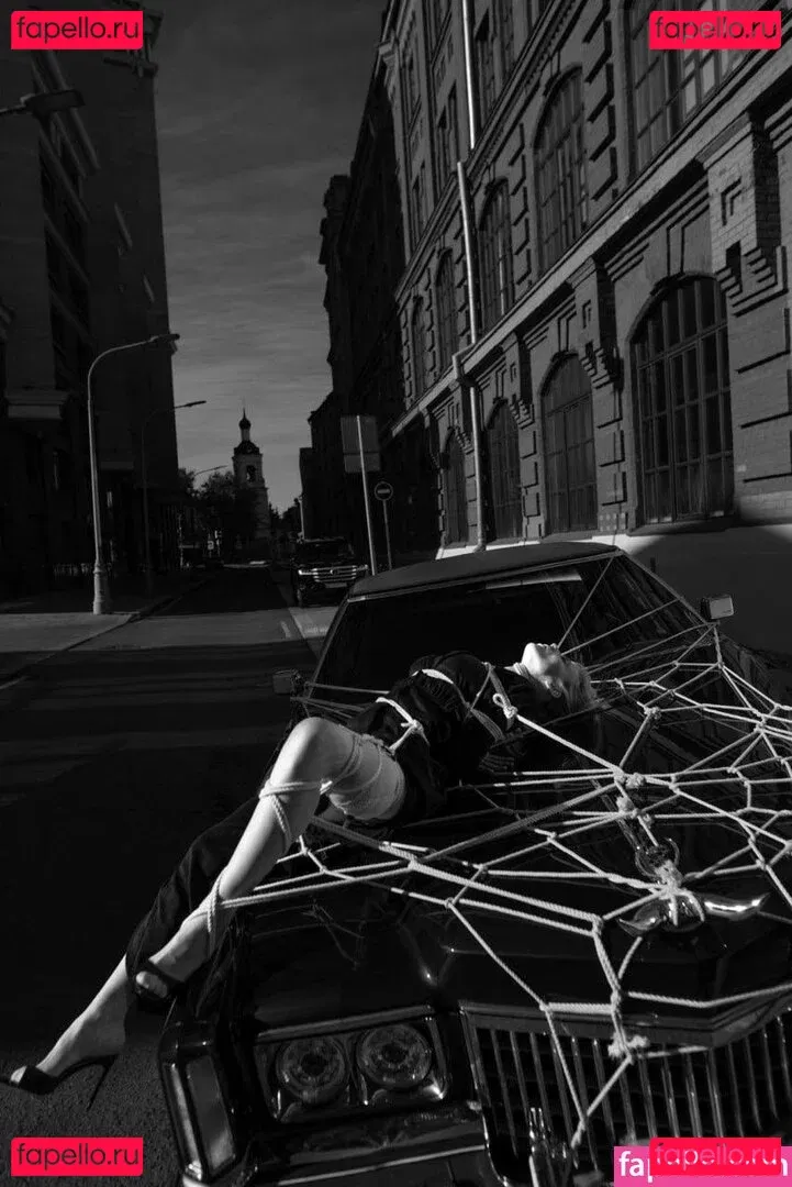 Oxana Streltsova Onlyfans Photo Gallery 