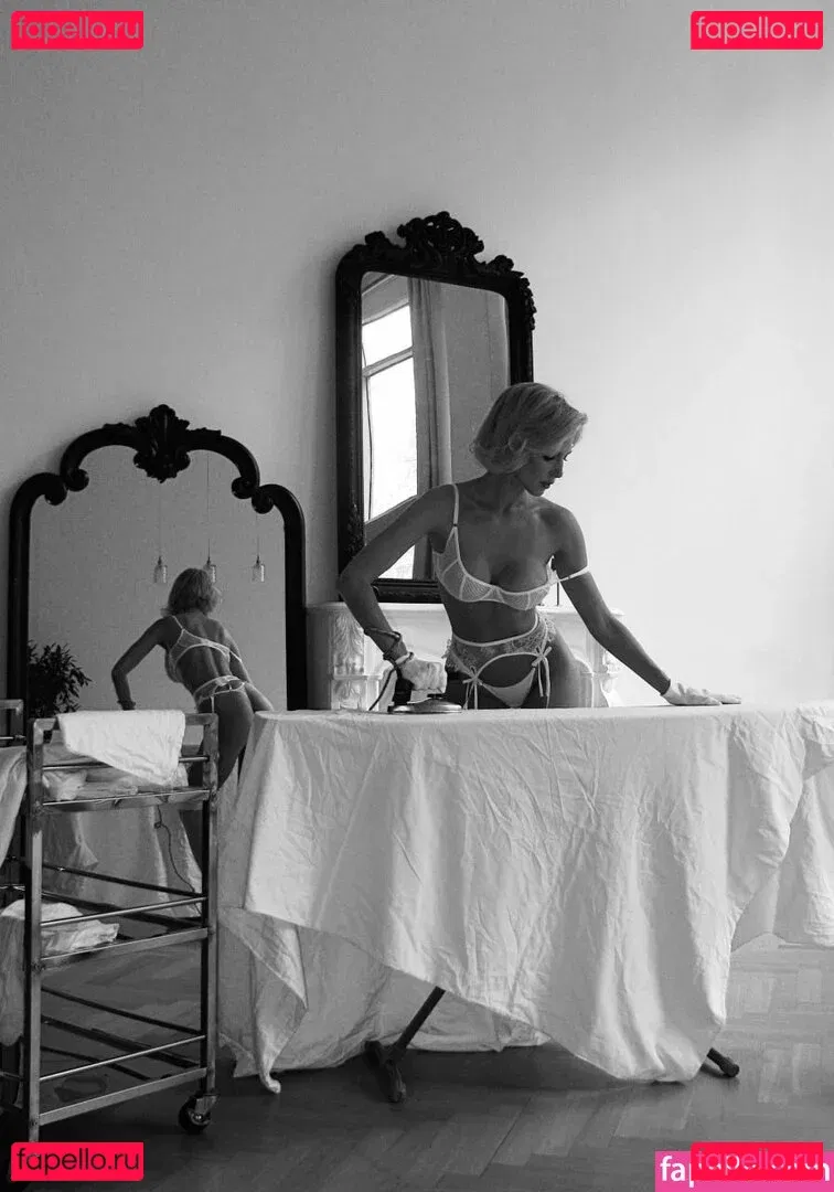 Oxana Streltsova Onlyfans Photo Gallery 