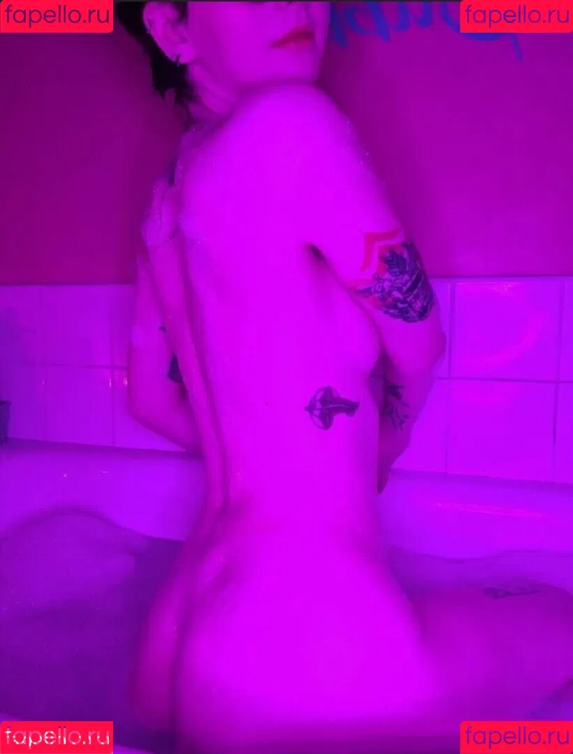 Louise Julie Onlyfans Photo Gallery 