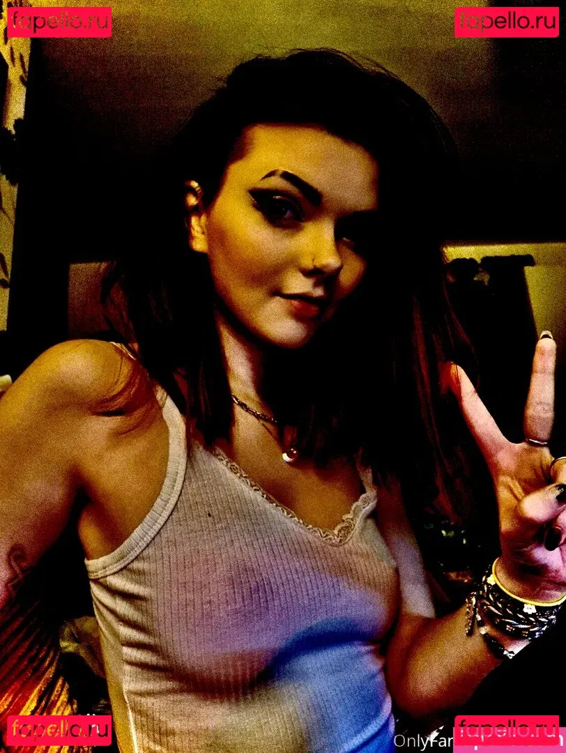 Louise Julie Onlyfans Photo Gallery 