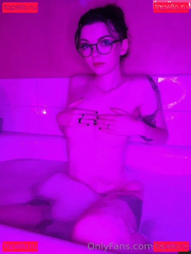 Louise Julie Onlyfans Photo Gallery 