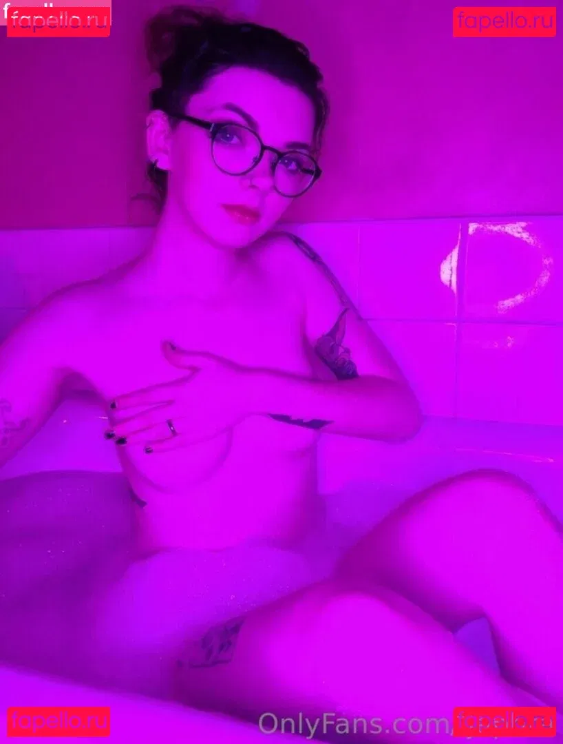 Louise Julie Onlyfans Photo Gallery 