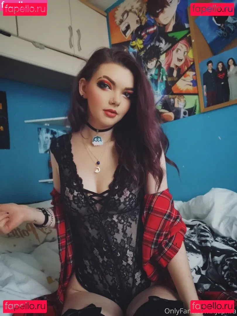 Louise Julie Onlyfans Photo Gallery 