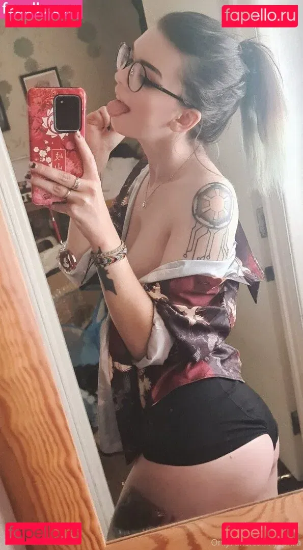 Louise Julie Onlyfans Photo Gallery 