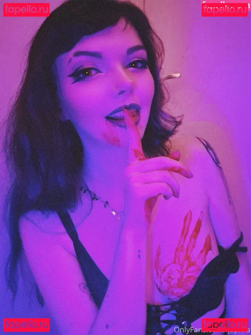 Louise Julie Onlyfans Photo Gallery 