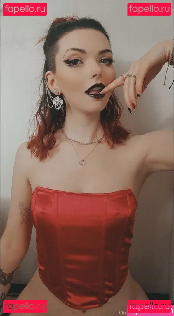 Louise Julie Onlyfans Photo Gallery 