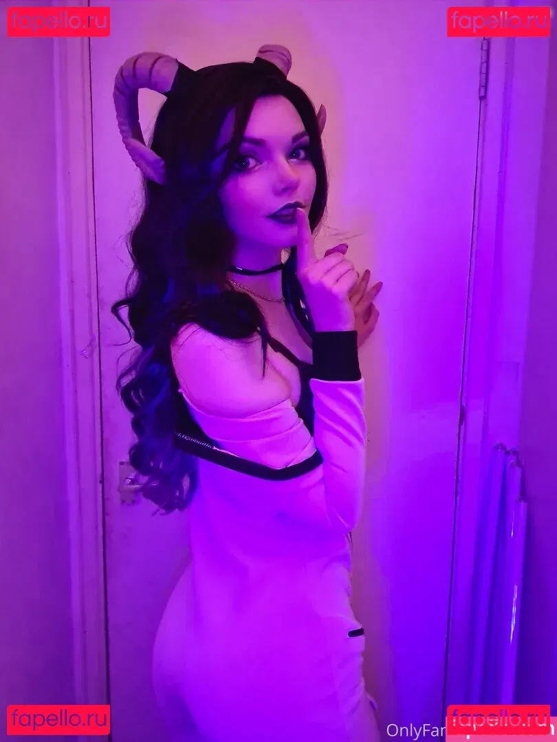 Louise Julie Onlyfans Photo Gallery 