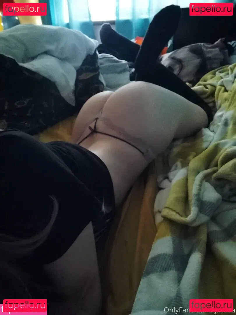 Louise Julie Onlyfans Photo Gallery 