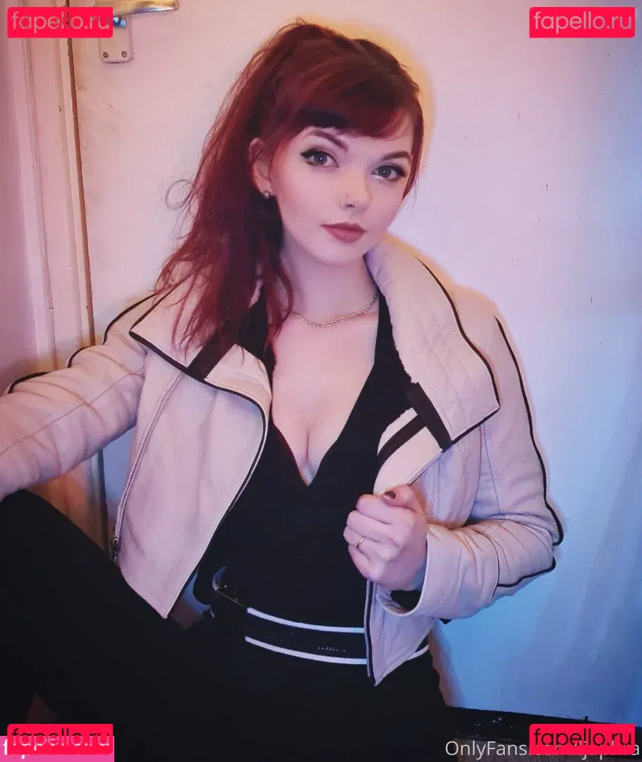 Louise Julie Onlyfans Photo Gallery 