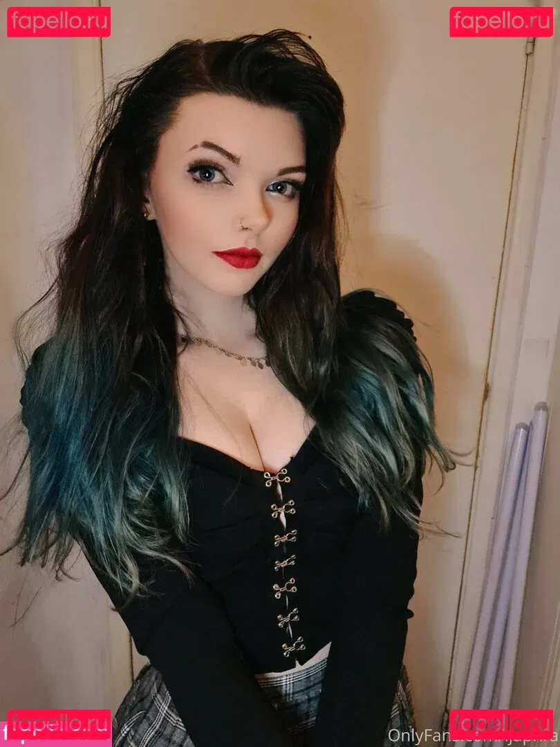 Louise Julie Onlyfans Photo Gallery 