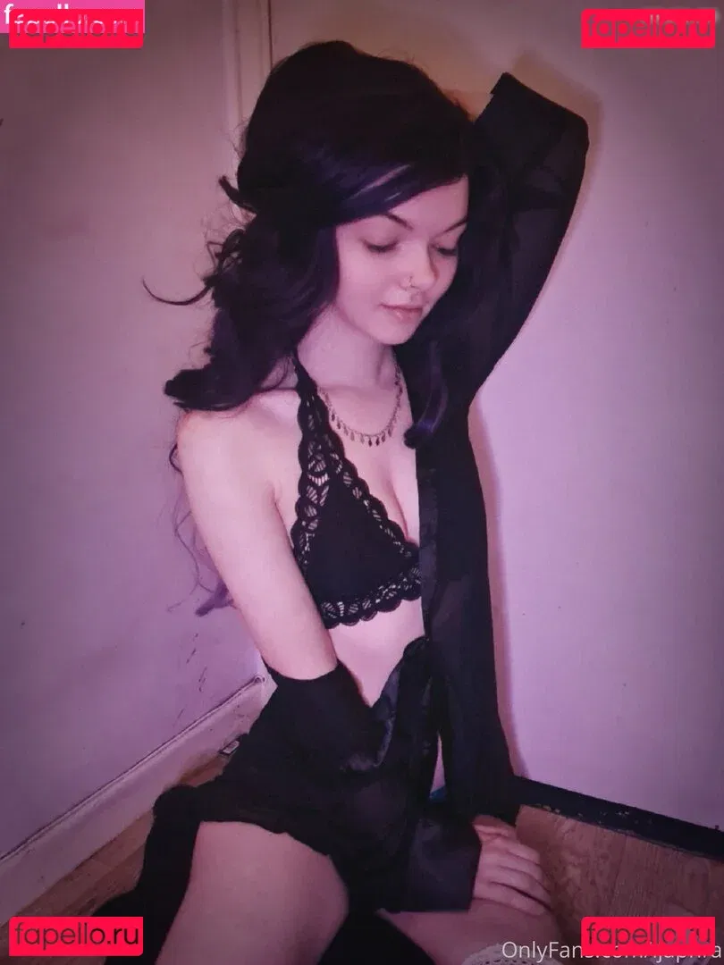 Louise Julie Onlyfans Photo Gallery 