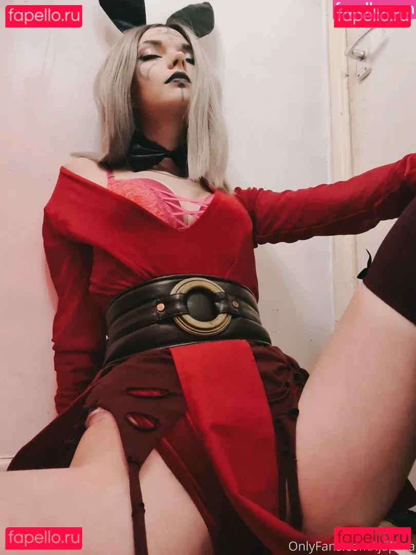 Louise Julie Onlyfans Photo Gallery 